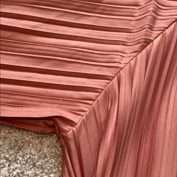 ZARA Pleated Dress - Picture 4 of 8